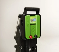 Elektryzator solarny Kerbl Titan S 1400 dla koni bydła i małych zwierząt 1,0 J
