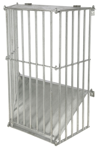 Paśnik ścienny na siano dla konia Slow Feed Plus 81 cm x 41 cm x 114 cm Kerbl