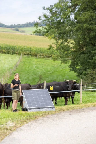 Stacja solarna AKO Solar PowerStation smart XXL (20 J) 12 V, urządzenie do ogrodzeń elektrycznych